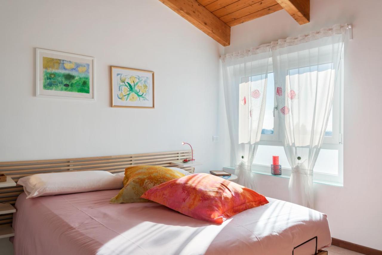Bright Apartment Como Cavallasca Buitenkant foto